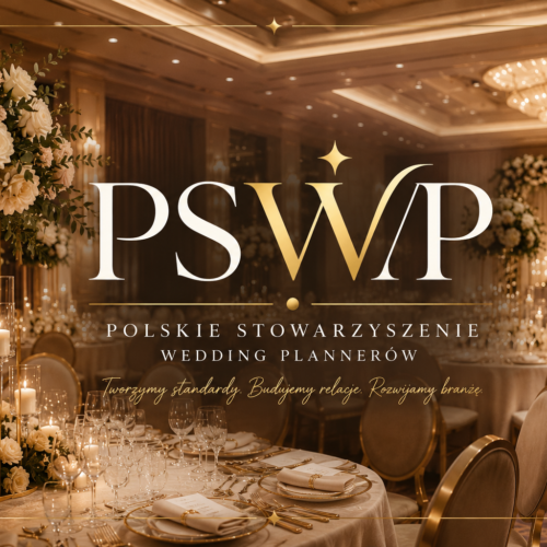 Logo Polskiego Stowarzyszenia Wedding Plannerów na tle luksusowej sali weselnej